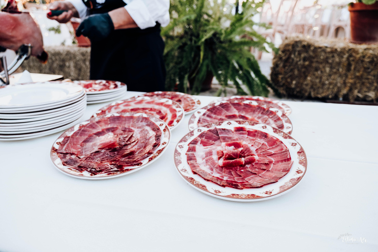 Traditional cuisine and flavors of the pasture in Los Pedroches