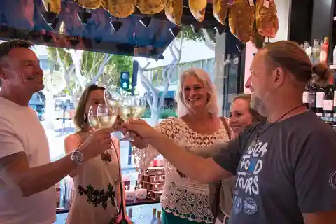 Ibiza : visite culinaire guidée de la ville d'Ibiza avec dégustations