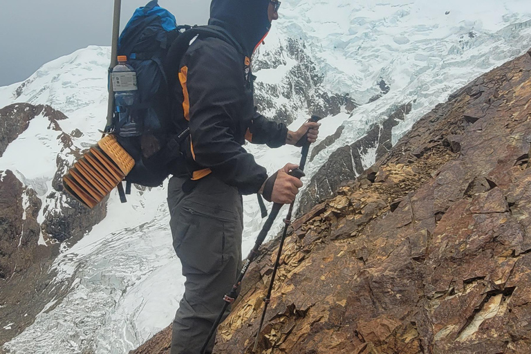 Bolivia, climbing tour to Illimani mountain 6,438 m in 3 days/2 nights Private tour available