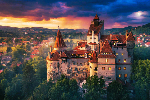 MINIVAN Dracula Castle, Peleș Castle & Wednesday 3 CASTLES Entrance tickets are included