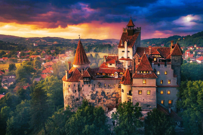 MINIVAN Dracula Castle, Peleș Castle & Wednesday 3 CASTLES Audio Guide 24 Languages