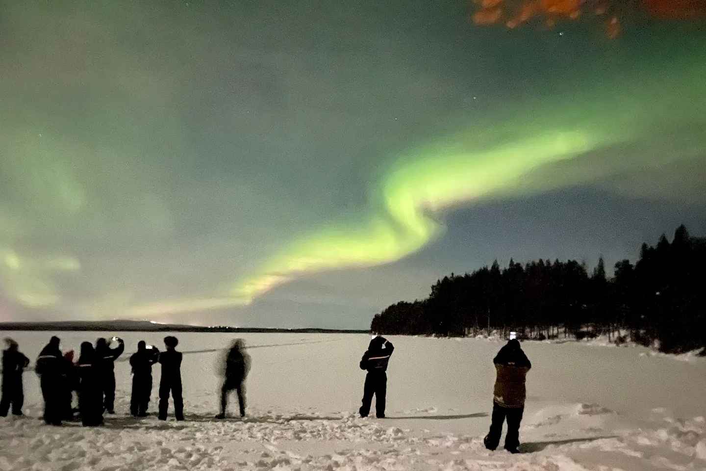 罗瓦涅米：北极冰上漂浮体验