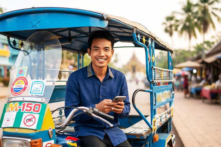 Vientiane: Guided City Tour by Tuk-Tuk with Entry Tickets
