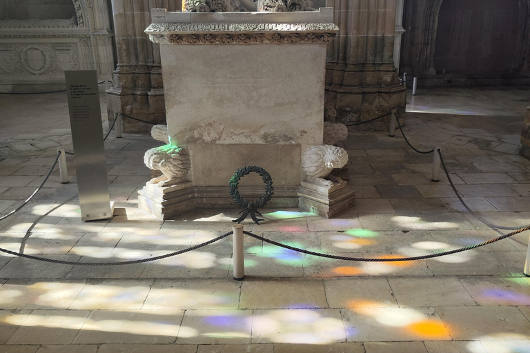 From Lisbon: Medieval Tour, Batalha, Tomar, Alcobaça, Óbidos Private Tour Option