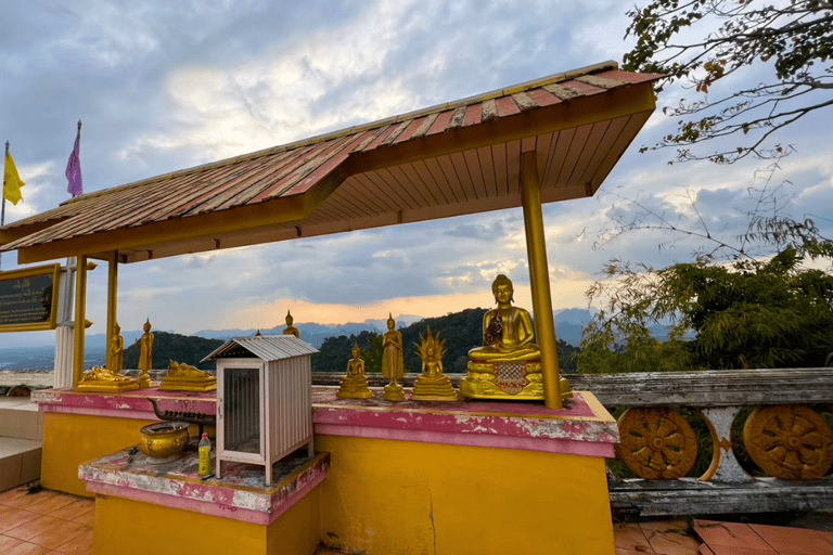 Krabi: Solnedgångstur till Tigergrottans tempelKrabi: Tiger Cave Temple Sunset Tour