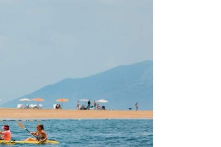 From Panama City: A Day on Taboga Island with Ferry and Lunch
