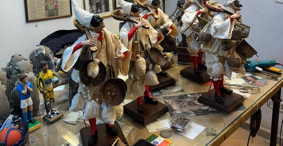 Naples: Nativity Figurine Workshop & Pizza Tasting Tour
