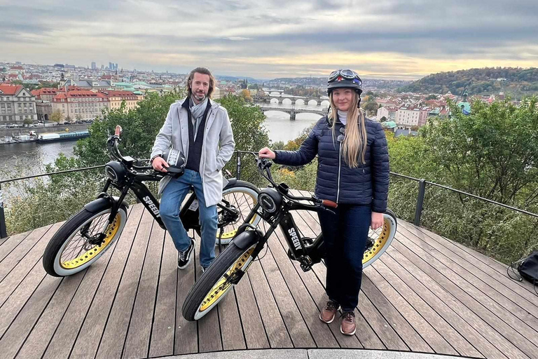 Prague Historical & Viewpoints Retro E-Bike Group Tour