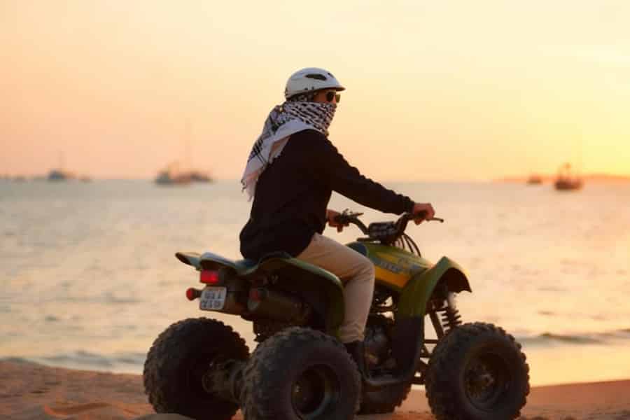 Hurghada: Morgen-Quadbike Tour, Kamelritt und Transfer. Foto: GetYourGuide Hurghada: Morgen-Quadbike Tour, Kamelritt und Transfer. Foto: GetYourGuide
