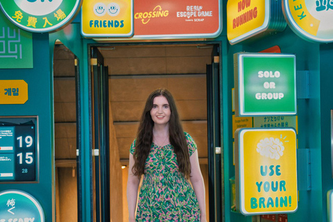 Tokyo: 1-hour private photo shoot 1-hour private photo shoot in Tokyo (solo, couples, and families welcome)