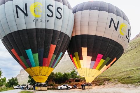 Kapadocja: Wycieczka balonem na gorące powietrze w dolinie Soganli o wschodzie słońca