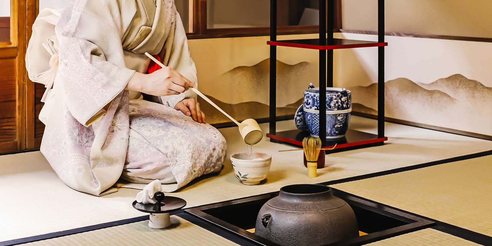 Kyoto: 45-Minute Tea Ceremony Lesson Experience