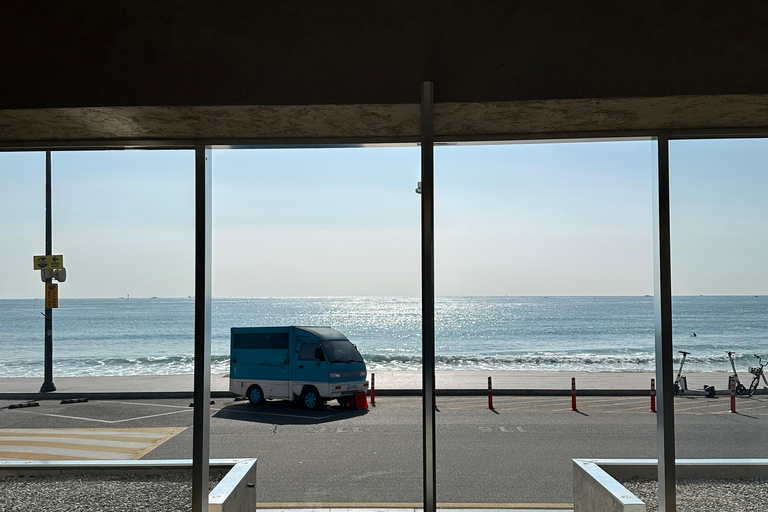 Busan: K-Surf Lesson in Songjeong Beach for All Levels 2H Lesson, Beginner & advanced (Free surfing until sunset)