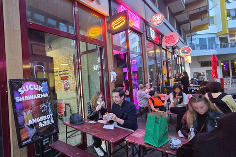 Berlin: Nightlife - Street Food - Guided Segway Tour with Maximum Fun