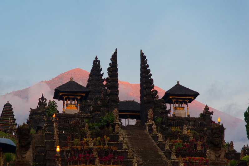 Bali : Temple de la Mère, village de Penglipuran et meilleure chute d'eau