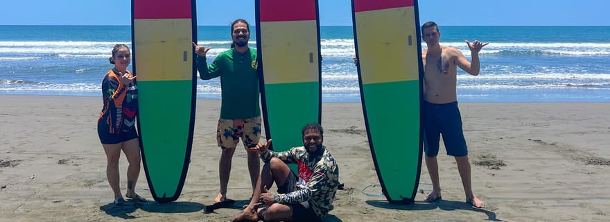 Leçons de surf à Cahuita, avec des surfeurs professionnels