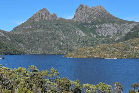 Hobart: Cradle Mountain & Wineglass Bay 2-Day Tour