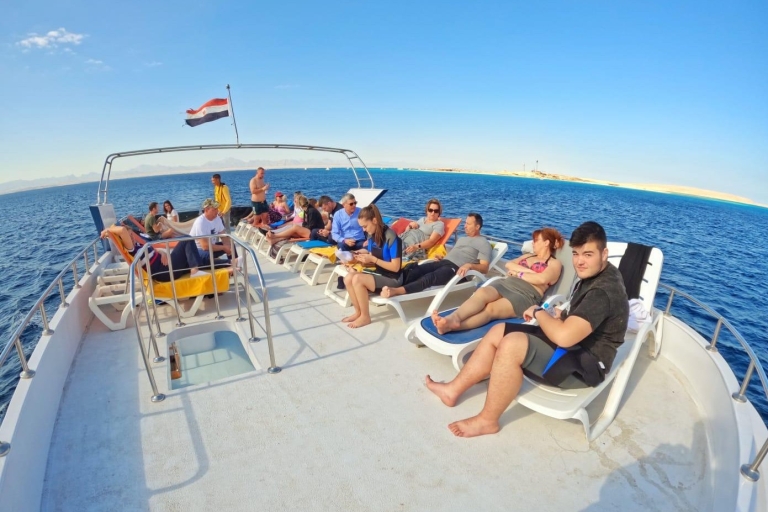 Hurghada: Ga Luxe Naar Sinaasappelbaai & Nemo-eiland Hele DagHurghada: Luxe boottocht naar Orange & Magawish eiland