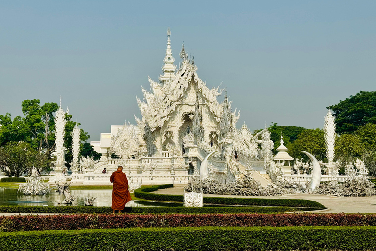 Chiang Rai: Explore Top 7 Attractions + FREE Lunch Buffet