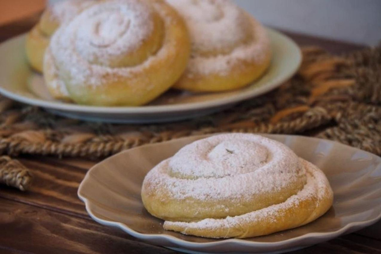 Palma de Mallorca : Best Street Food Tour With A Local Guide Palma de Mallorca: 3 Hours Private Food Tasting Walking Tour