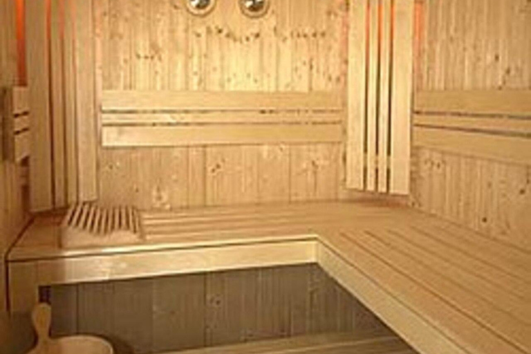 Albufeira: Gym & Spa Day with Hotel Pickup and Opt. Massage