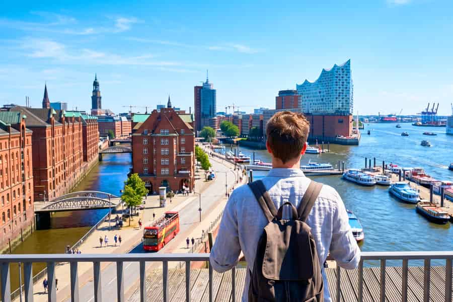 Hamburg-Kombi: Elbphilharmonie, Hafenrundfahrt & Hop-on/Hop-off-Bus. Foto: GetYourGuide Hamburg-Kombi: Elbphilharmonie, Hafenrundfahrt & Hop-on/Hop-off-Bus. Foto: GetYourGuide