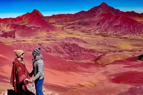 Cusco: Rainbow Mountain and Red Valley Tour with 2 Meals