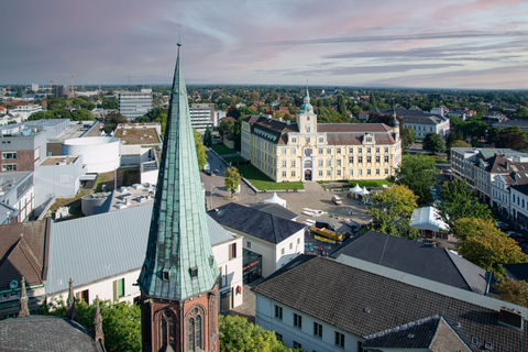 Oldenburg: Culinary Old Town Tour with a Kick for Groups & Connoisseurs Oldenburg (Lower Saxony): Culinary Old Town Tour - with great locations