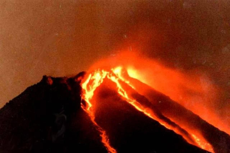 Yogyakarta; Merapi Night Lava & Drone Adventure