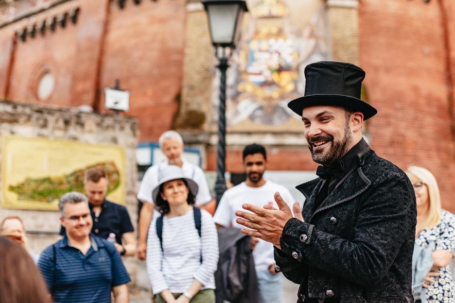 Budapest: Tour serale dei vampiri e dei miti nel quartiere del castello di Buda