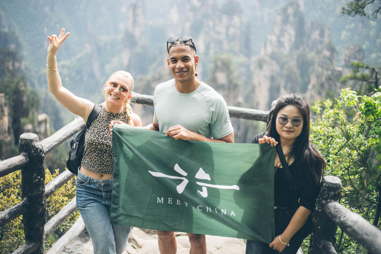 Zhangjiajie Day Tour: Avatar Mountains & Xiangxi Show