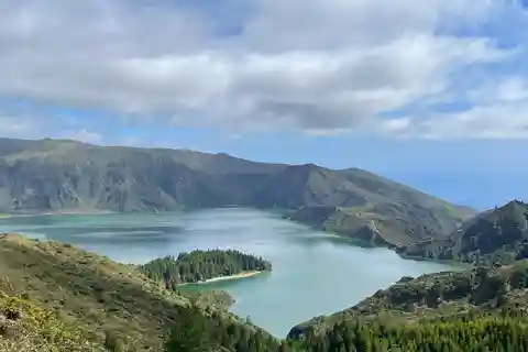 Tour guiado de van Sete Cidades, Lagoa do Fogo - lagos vulcânicos