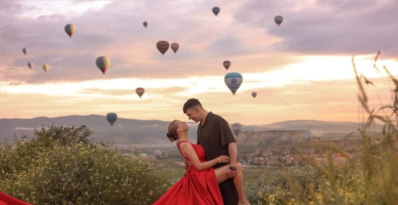 Cappadocia: Private Photoshoot with Flying Dress & Transfer