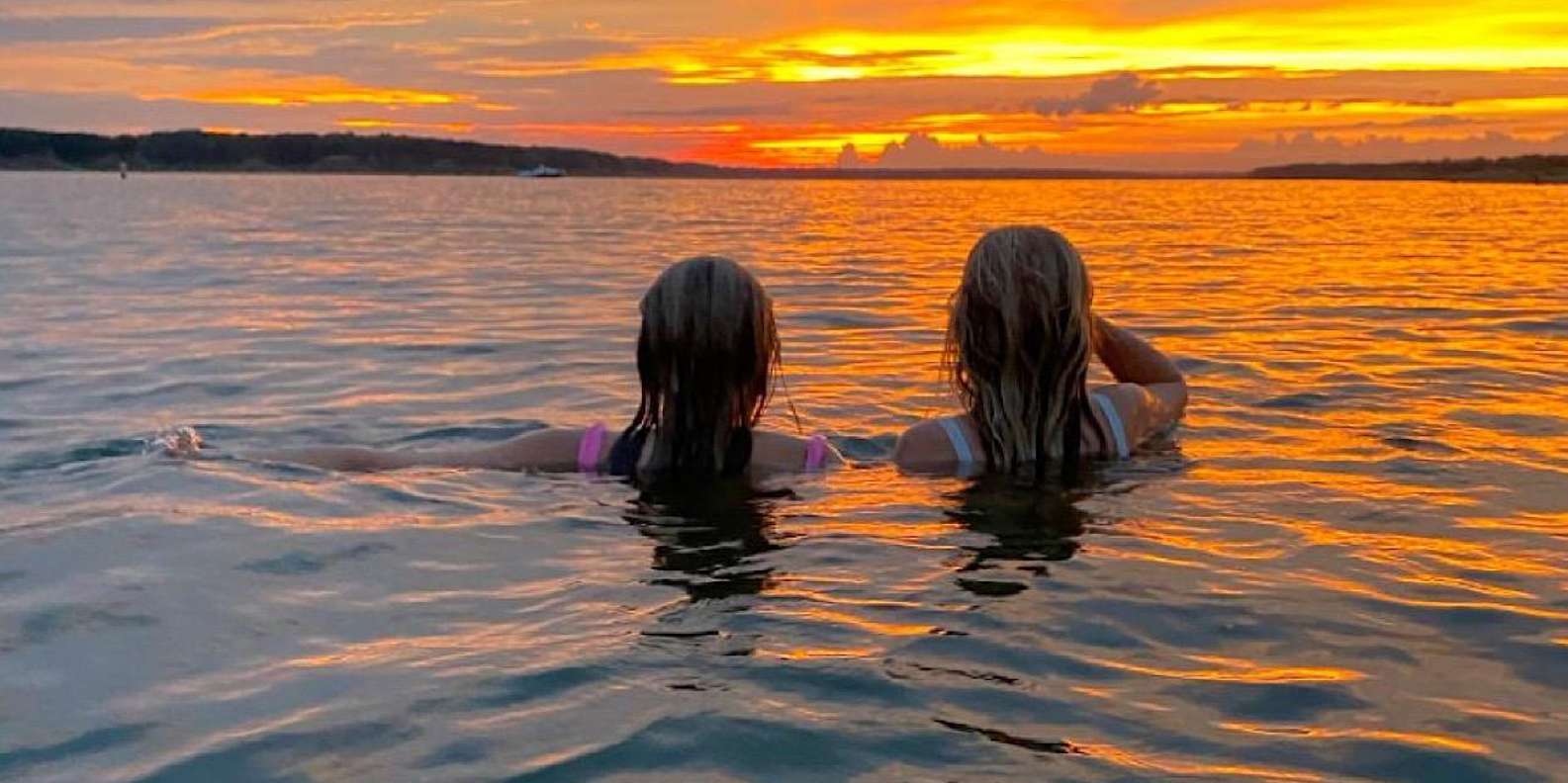 Bali: Lovina Sunset Tour with Snorkeling Experience