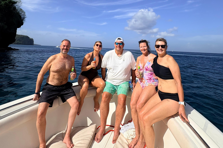 St. Lucia: Private Boat Tour with Snorkeling & Beaches