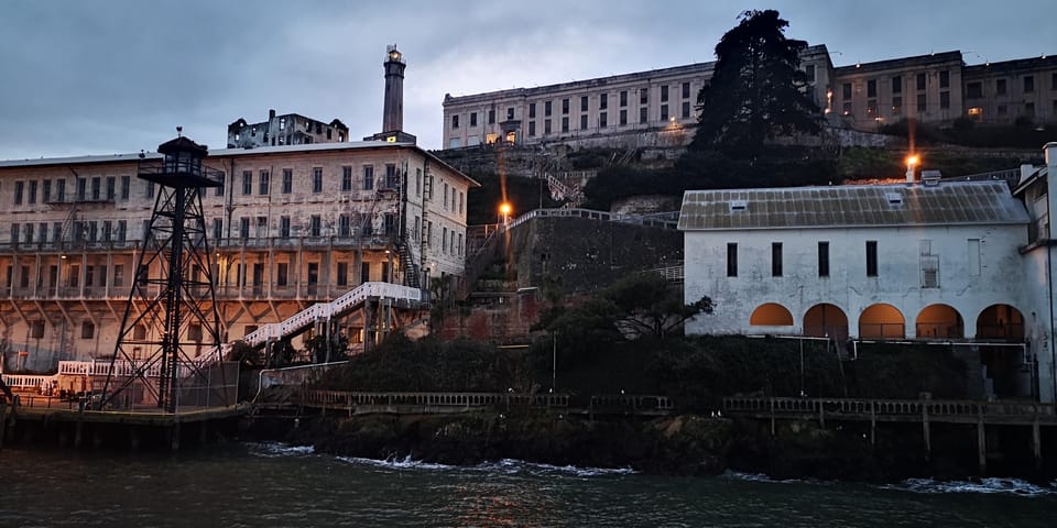 San Francisco: Alcatraz Night Tour with SF Bay Cruise image 3