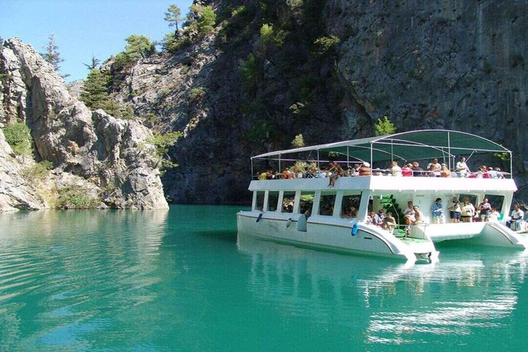 Antalya: Excursión en Barco por el Cañón Verde con Comida y RefrescosAlanya/Side: Excursión en barco por el Cañón Verde con almuerzo y refrescos