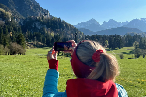 Tegelberg: Neuschwanstein Scenic Guided Photo Tour & Ticket
