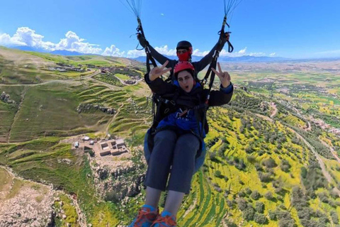 Marrakech: Paragliding Experience in the Agafay Desert