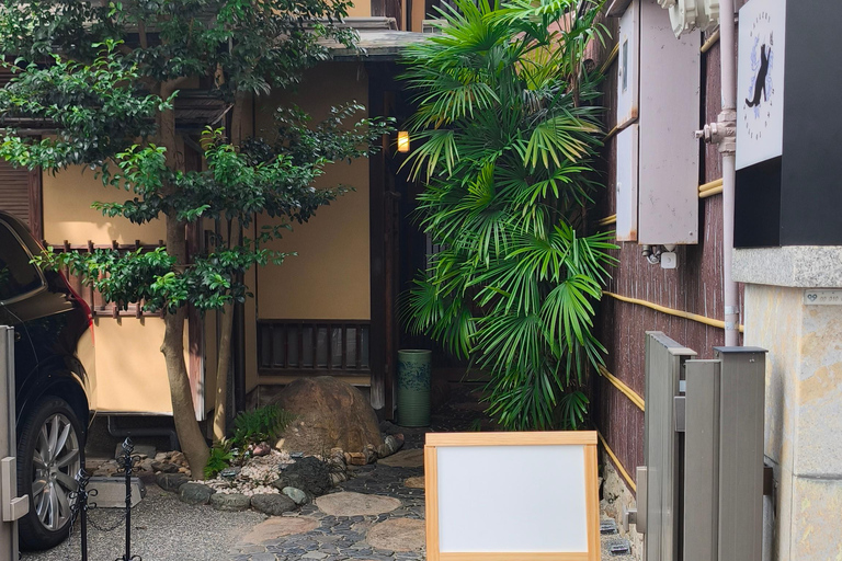 Kyoto: FUN Calligraphy Experience – Launch Special! Private Authentic Shodo Experience near Ninnaji Temple