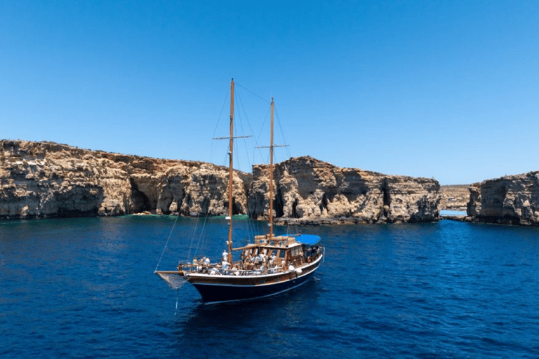Gozo and Comino Scenic Day Cruise