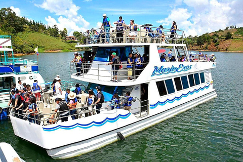 Guatapé: Boat Tour, Peñol Rock & Colorful Town with Meals