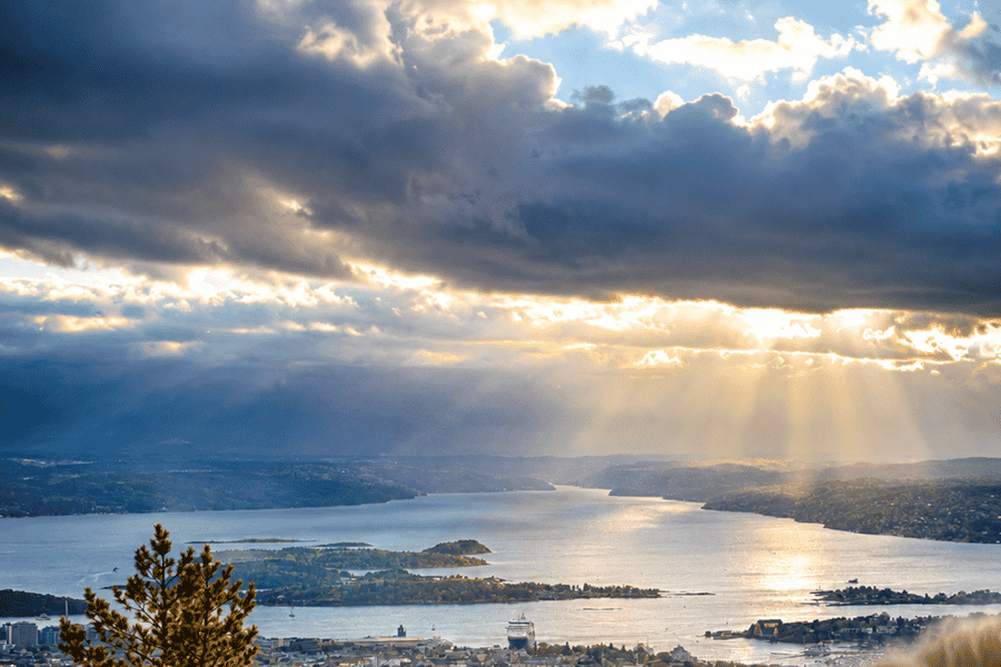 Aussichtspunkt Vettakollen & Skischanze Holmenkollen (kreuzfahrtfreundlich). Foto: GetYourGuide Aussichtspunkt Vettakollen & Skischanze Holmenkollen (kreuzfahrtfreundlich). Foto: GetYourGuide