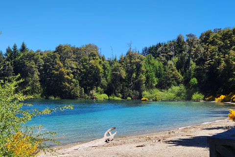 Bariloche: Villa La Angostura and the Magical Beaches Tour Guide: Spanish