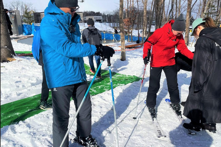 Speel met sneeuw bij HOKKAIDO Sneeuwpark &amp; Outlet ShoppingSki- en rodelervaring volledig draaiboek