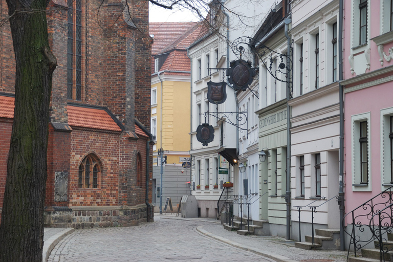 Berlin: Historic Center Walking Tour with a Real Berliner