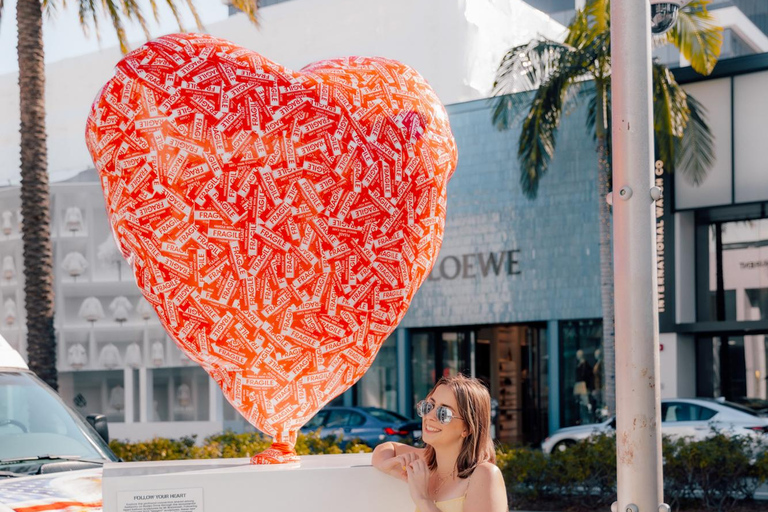 Los Angeles: Private Professional Vacation Photoshoot 30-Minute Los Angeles Photoshoot