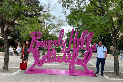 Beverly Hills: Rodeo Drive Open Roze Jeep PrivétourBeverly Hills Rodeo Drive op een open Pink Jeep privétour