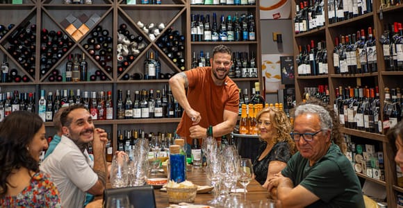 Malaga: Spanish Wine Tasting with 5 Wines and Pairing Tapas