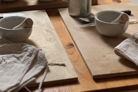 Genoa: Pesto and Focaccia Cooking Class with Prosecco